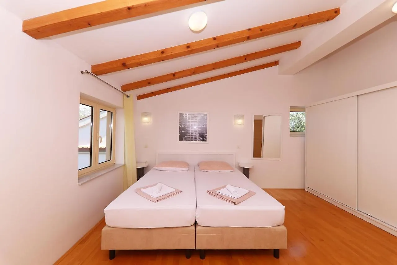 Villa Francesca Starigrad Paklenica
